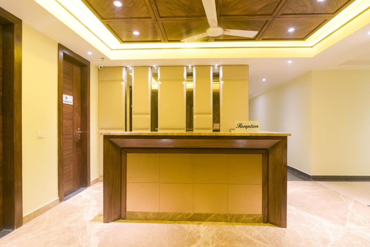 Super Collection O Starlight Hotel Kanpur Eksteriør billede