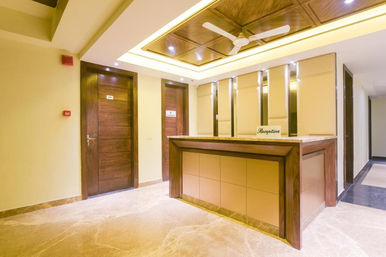 Super Collection O Starlight Hotel Kanpur Eksteriør billede